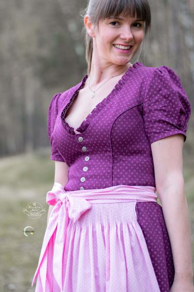 35944-013  ROSI Trachten Baumwoll Satin